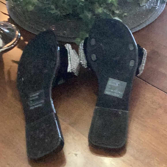 Like new Juicy sandals - Picture 3 of 5